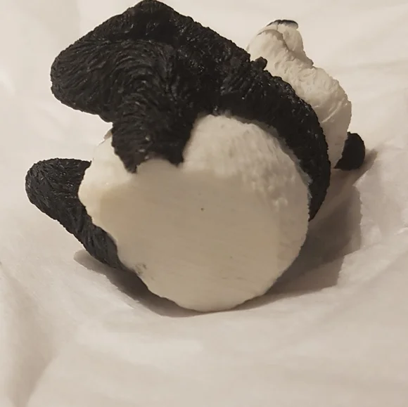 Smiling Panda Cub Figurine (EUC) - Picture 2 of 3